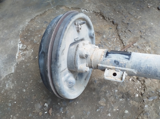 เพลาท้าย isuzu vega ลิมิเต็ด กระโหลก เบรคใหญ่ เฟืองท้ายเบอร์ 9/43 (4.7)ใส่ tfr cameo vega rodeo d-max trooper