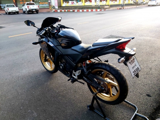 ขาย HONDA CBR150R ปี2017 เดิมๆ สียังสวย เครื่องดี ระบบไฟครบ พร้อมใช้งาน ทะเบียนครบ ราคา 36500 บาท ส่
