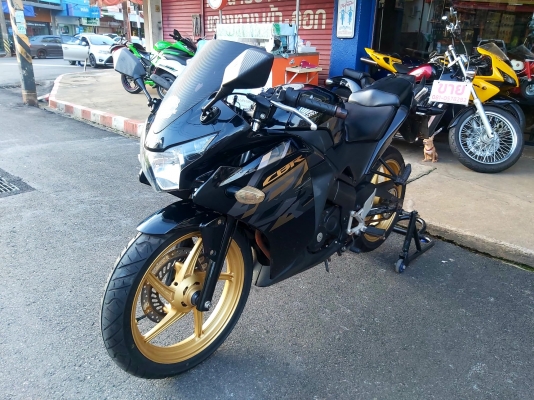 ขาย HONDA CBR150R ปี2017 เดิมๆ สียังสวย เครื่องดี ระบบไฟครบ พร้อมใช้งาน ทะเบียนครบ ราคา 36500 บาท ส่