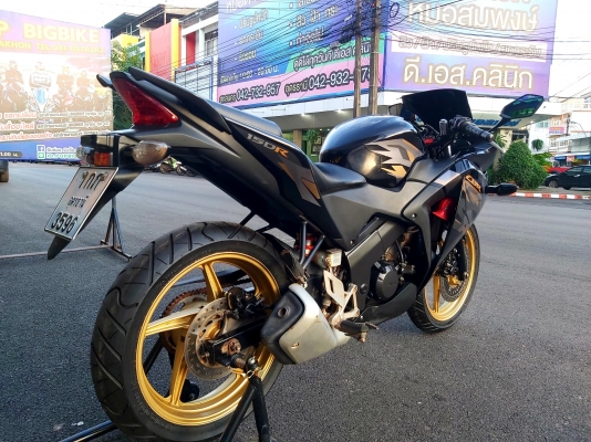 ขาย HONDA CBR150R ปี2017 เดิมๆ สียังสวย เครื่องดี ระบบไฟครบ พร้อมใช้งาน ทะเบียนครบ ราคา 36500 บาท ส่