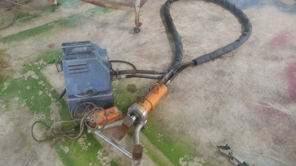 เครื่องดัดเหล็กปัองอัอย 27500 บาท ไฟ 110 v
