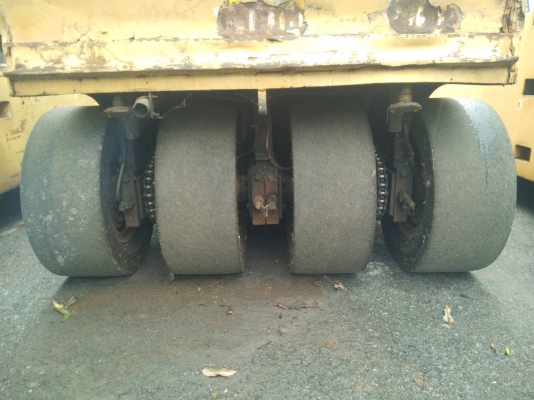 ขายรถบด 7 ล้อสภาพสวยพร้อมใช้เอกสารเล่มทะเบียน ขายรถบด 7 ล้อสภาพสวยพร้อมใช้เอกสารเล่มทะเบียน