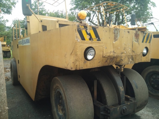 ขายรถบด 7 ล้อสภาพสวยพร้อมใช้เอกสารเล่มทะเบียน ขายรถบด 7 ล้อสภาพสวยพร้อมใช้เอกสารเล่มทะเบียน