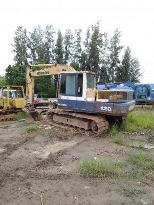 รถแบคโฮ KOMATSU PC120-3 รถสวย สภาพดี แทร็กใหญ่ เร็วแรงไม่มีโหลด พร้อมใช้งาน รถแบคโฮ KOMATSU PC120-3 รถสวย สภาพดี แทร็กใหญ่ เร็วแรงไม่มีโหลด พร้อมใช้งาน