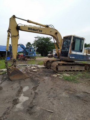 รถแบคโฮ KOMATSU PC120-3 รถสวย สภาพดี แทร็กใหญ่ เร็วแรงไม่มีโหลด พร้อมใช้งาน รถแบคโฮ KOMATSU PC120-3 รถสวย สภาพดี แทร็กใหญ่ เร็วแรงไม่มีโหลด พร้อมใช้งาน