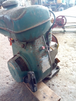 เครื่องยนต์เล็กเก่าญี่ปุ่นไม่ทราบยี่ห้อใช้งานเอนกประสงค์ เครื่องยนต์เล็กเก่าญี่ปุ่นไม่ทราบยี่ห้อใช้งานเอนกประสงค์