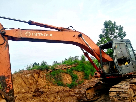 Hitachi EX200-1 พร้อมใช้งาน