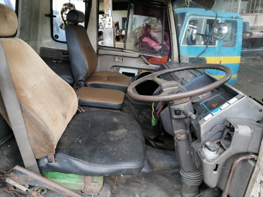 ขายหัว Mitsubishi FN527 เฉินหลง สีเดิมๆบางๆ ไม่ผุสวยๆอุปกรณ์ครบ ขาหน้า ขาหลัง หลัง กันชน ตีนเบรคทิฟฟี่ ตู้แอร์ กรองหลังเก๋ง บังโคลน คันเกียร์ ยกใส่ได้เลย ราคาถูก นิวัฒน์ยนต์ 086-3764064/085-5085008 ขายหัว Mitsubishi FN527 เฉินหลง สีเดิมๆบางๆ ไม่ผุสวยๆอุปกรณ์ครบ ขาหน้า ขาหลัง หลัง กันชน ตีนเบรคทิฟฟี่ ตู้แอร์ กรองหลังเก๋ง บังโคลน คันเกียร์ ยกใส่ได้เลย ราคาถูก นิวัฒน์ยนต์ 086-3764064/085-5085008