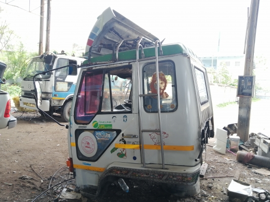 ขายหัว Mitsubishi FN527 เฉินหลง สีเดิมๆบางๆ ไม่ผุสวยๆอุปกรณ์ครบ ขาหน้า ขาหลัง หลัง กันชน ตีนเบรคทิฟฟี่ ตู้แอร์ กรองหลังเก๋ง บังโคลน คันเกียร์ ยกใส่ได้เลย ราคาถูก นิวัฒน์ยนต์ 086-3764064/085-5085008 ขายหัว Mitsubishi FN527 เฉินหลง สีเดิมๆบางๆ ไม่ผุสวยๆอุปกรณ์ครบ ขาหน้า ขาหลัง หลัง กันชน ตีนเบรคทิฟฟี่ ตู้แอร์ กรองหลังเก๋ง บังโคลน คันเกียร์ ยกใส่ได้เลย ราคาถูก นิวัฒน์ยนต์ 086-3764064/085-5085008