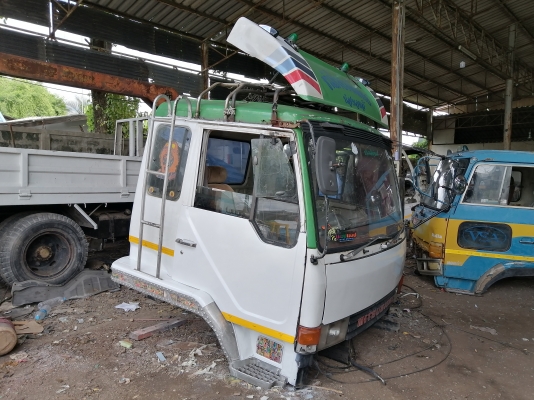 ขายหัว Mitsubishi FN527 เฉินหลง สีเดิมๆบางๆ ไม่ผุสวยๆอุปกรณ์ครบ ขาหน้า ขาหลัง หลัง กันชน ตีนเบรคทิฟฟี่ ตู้แอร์ กรองหลังเก๋ง บังโคลน คันเกียร์ ยกใส่ได้เลย ราคาถูก นิวัฒน์ยนต์ 086-3764064/085-5085008 ขายหัว Mitsubishi FN527 เฉินหลง สีเดิมๆบางๆ ไม่ผุสวยๆอุปกรณ์ครบ ขาหน้า ขาหลัง หลัง กันชน ตีนเบรคทิฟฟี่ ตู้แอร์ กรองหลังเก๋ง บังโคลน คันเกียร์ ยกใส่ได้เลย ราคาถูก นิวัฒน์ยนต์ 086-3764064/085-5085008