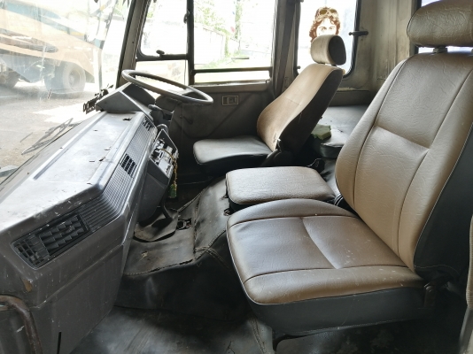 ขายหัว Mitsubishi FN527 เฉินหลง สีเดิมๆบางๆ ไม่ผุสวยๆอุปกรณ์ครบ ขาหน้า ขาหลัง หลัง กันชน ตีนเบรคทิฟฟี่ ตู้แอร์ กรองหลังเก๋ง บังโคลน คันเกียร์ ยกใส่ได้เลย ราคาถูก นิวัฒน์ยนต์ 086-3764064/085-5085008 ขายหัว Mitsubishi FN527 เฉินหลง สีเดิมๆบางๆ ไม่ผุสวยๆอุปกรณ์ครบ ขาหน้า ขาหลัง หลัง กันชน ตีนเบรคทิฟฟี่ ตู้แอร์ กรองหลังเก๋ง บังโคลน คันเกียร์ ยกใส่ได้เลย ราคาถูก นิวัฒน์ยนต์ 086-3764064/085-5085008