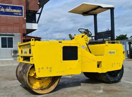 ขายด่วนลดกระหน่ำราคาพิเศษรถบดสตาร์ติดง่ายMETWAเอวอ่อนรุ่นใหม่รถบดสั้นสะเทือนพวงมาลัยเพาเวอร์.ขนาด 4 ตันหน้าหล็กหลังยางระบบทำงานดีสั้นสะเทือนไม่ได้เป็นรถนอกเพื่งนำเข้ามายังไม่เคยใช้งานในไทยเลย