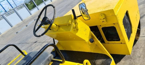 ขายด่วนลดกระหน่ำราคาพิเศษรถบดสตาร์ติดง่ายMETWAเอวอ่อนรุ่นใหม่รถบดสั้นสะเทือนพวงมาลัยเพาเวอร์.ขนาด 4 ตันหน้าหล็กหลังยางระบบทำงานดีสั้นสะเทือนไม่ได้เป็นรถนอกเพื่งนำเข้ามายังไม่เคยใช้งานในไทยเลย