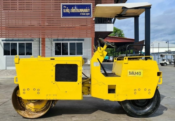 ขายด่วนลดกระหน่ำราคาพิเศษรถบดสตาร์ติดง่ายMETWAเอวอ่อนรุ่นใหม่รถบดสั้นสะเทือนพวงมาลัยเพาเวอร์.ขนาด 4 ตันหน้าหล็กหลังยางระบบทำงานดีสั้นสะเทือนไม่ได้เป็นรถนอกเพื่งนำเข้ามายังไม่เคยใช้งานในไทยเลย