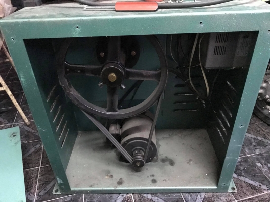 เลื่อยสายพาน