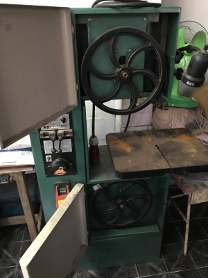 เลื่อยสายพาน