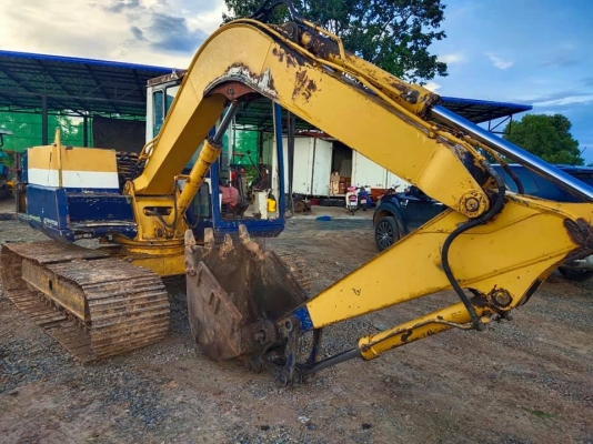 รถแบคโฮ  โคมัตสึ Pc60-5. 275000บาท ปั้มแรงๆ เครื่องดีมาก  แทรคใหม่2ข้าง สวยๆเดิมๆ แรงๆ  พร้อมใช้ เอกสารเล่มทะเบียนพร้อม     เปลี่ยนถ่ายของเหลวให้ใหม่ทั้งคัน  สนใจ0803839789  0940455869 ส่งฟรีไม่เกิน350กม.