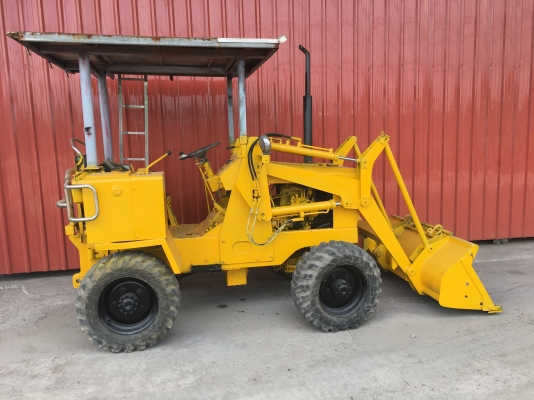 รถตักMITSUI HL803เก่านอกพร้อมใช้เครื่องดีปั๊มดีราคา125000บาทสนใจโทร0915195453