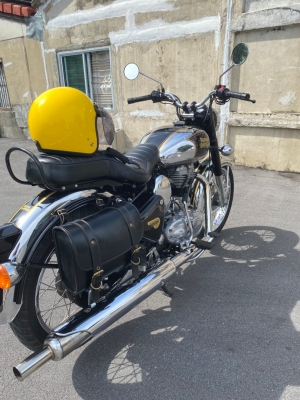 ???? Royal Enfield Classic 500 cc 2016 ????  ✅ เครื่องเดิมสนิท บิดมันๆ ✅ เปลี่ยนถ่ายน้ำมันเครื่องเรียบร้อย ✅ ระบบไฟติดทุกดวง ✅ ยางหน้าหลังใช้ได้อีกนาน ✅ วิ่ง 9000 กว่าโล ✅ เอกสาร พรบ ภาษี ครบ  ????สนใจติดต่อ สอบถามตามช่องทางด้านล่าง???? &mdash;&mdash;&mda