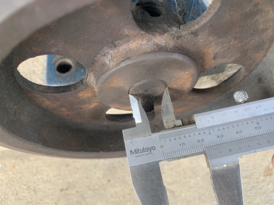 ขายหัวเกียร์ทดรอบ Bellpony made in Japan เบอร์ 80 กับ เบอร์ 70 อัตราทด 1:50 สภาพสวย หมุนนิ่ม ทนงานหนักได้ดี พร้อมใช้งาน