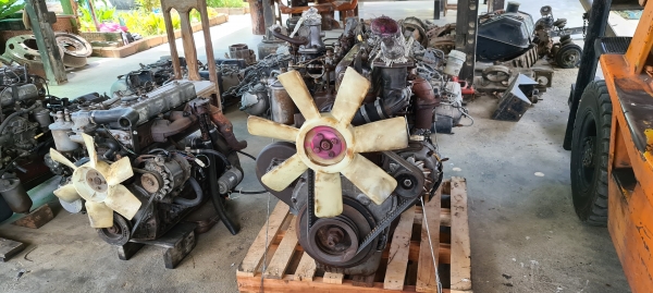 ขายเครื่องยนต์อีซูซุDa120แรง