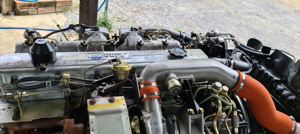 ขายเครื่องยนต์hino  p11c