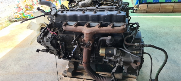 ขายเครื่องยนต์อีซูซุ6BG175แรง