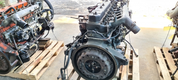 ขายเครื่องยนต์อีซูซุ6BG175แรง