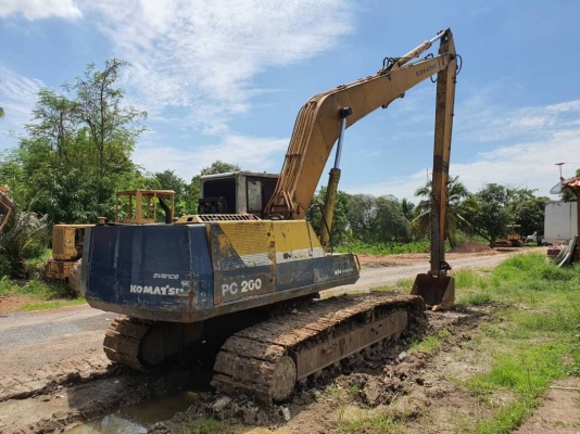 ขาย 695,000 บาท Komatsu PC200-5 ขาย 695,000 บาท Komatsu PC200-5