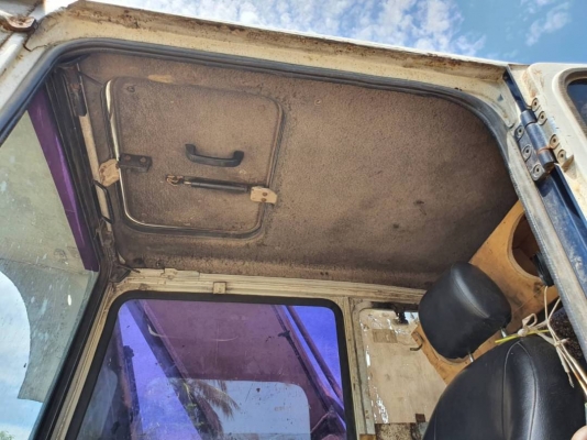 ขาย 695,000 บาท Komatsu PC200-5