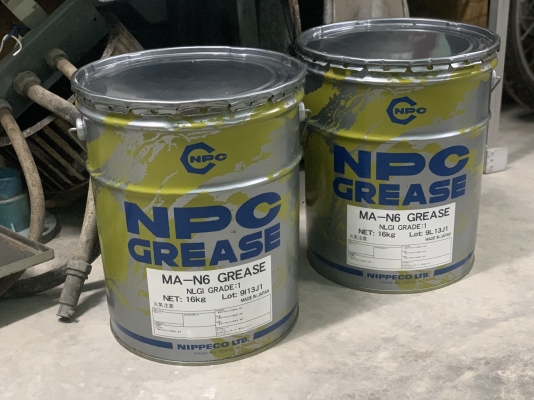 ขายจารบีเกรดคุณภาพสูง NPC made in Japan ใช้ในงานอุตสาหกรรมประกอบรถยนต์ของใหม่ ชุดนี้มีมาไม่กี่ถังนะครับ ราคาถังละ 1,800 บาท