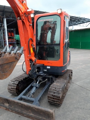 มาแล้วจ้ารถขุด คูโบต้ารุ่น Kx91-3sxตู้แอร์  ราคาขายสด 770,000 บาท ดาวน์ได้จ้า ดาวน์  220,000 บาท 089-0111624 เฮียเลี้ยงจ้า  สนใจโทรเลยจ้า สอบถามหรือสามารถมาดูที่ร้านเราได้จ้า