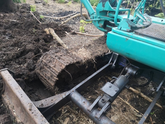 Komatsu pc40-7 พร้อมใช้งาน