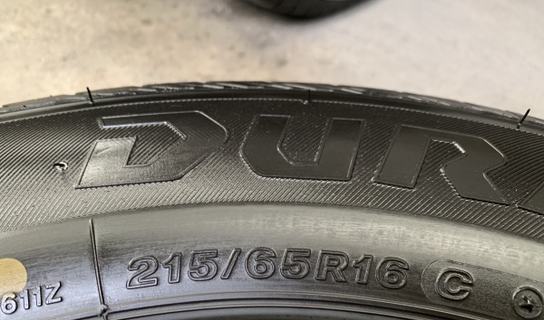 ยางป้ายแดง 215-65-16 Bridgestone ปี 20 สวยกริ๊บ ใส่กับรถกระบะตัวเตี้ยได้ทุกรุ่น ยางป้ายแดง 215-65-16 Bridgestone ปี 20 สวยกริ๊บ ใส่กับรถกระบะตัวเตี้ยได้ทุกรุ่น