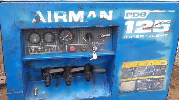 ขายเครื่องปั๊มลม AIRMAN PDS-125S เก่านอก # ขนาด 7 บาร์ 125cfm สภาพดี พร้อมใช้ โทร084-5424150 line id ขายเครื่องปั๊มลม AIRMAN PDS-125S เก่านอก # ขนาด 7 บาร์ 125cfm สภาพดี พร้อมใช้ โทร084-5424150 line id