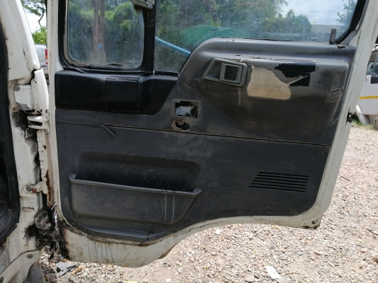 ขายหัว HINOสิงห์ไฮเทค สภาพสวยเดิมๆพร้อมใช้ อุปกรณ์ครบขาหน้าขาหลัง กันชน ตีนเบรคทิฟฟี่ ตู้แอร์ ยกใส่รถได้เลย ราคาถูก ขายหัว HINOสิงห์ไฮเทค สภาพสวยเดิมๆพร้อมใช้ อุปกรณ์ครบขาหน้าขาหลัง กันชน ตีนเบรคทิฟฟี่ ตู้แอร์ ยกใส่รถได้เลย ราคาถูก