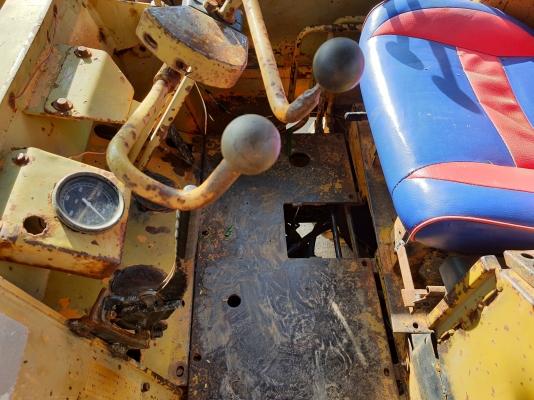 ⭐รถตักล้อยางKomatsu JS30 รรถสภาพดี สีเดิม เครื่อง้กียรแห้งไม่เยิ้ม เบรคดี พร้อมใช้ เจ้าของขายเอง