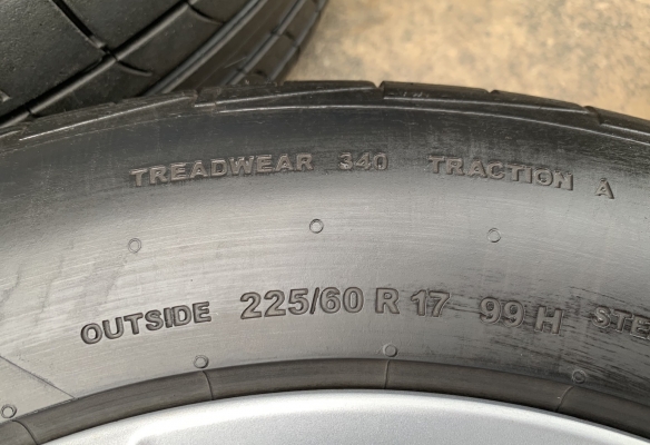 ล้อแม็ก 5รู114 Toyota CHR ขอบ17 พร้อมยาง 225-60-17 Continental ปลายปี 17 ล้อแม็ก 5รู114 Toyota CHR ขอบ17 พร้อมยาง 225-60-17 Continental ปลายปี 17