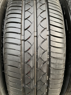 ล้อแม็ก Nissan Almera Sportech ขอบ 15 พร้อมยางป้ายแดง 175-65-15 Maxxis ปี 20 สภาพสวย