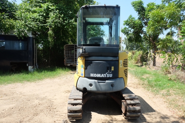 รถขุด komatsu pc30mr-2 นำเข้าญี่ปุ่นไม่เคยใช้ในไทย โทร 086-1602189 รถขุด komatsu pc30mr-2 นำเข้าญี่ปุ่นไม่เคยใช้ในไทย โทร 086-1602189