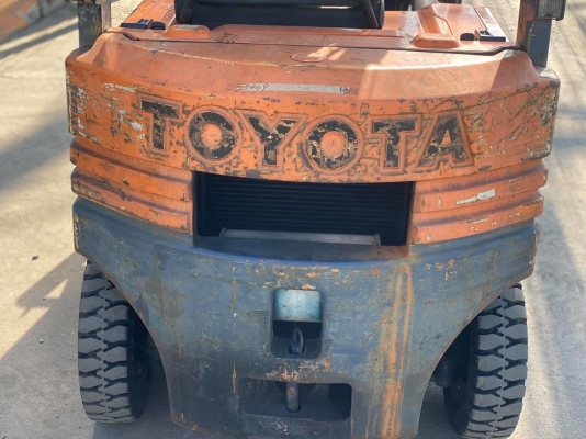 ขายรถโฟล์คลิฟท์มือสองนำเข้าจากประเทศญี่ปุ่น