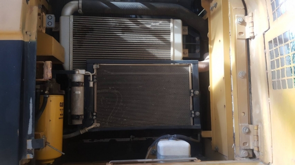 ขายรถขุด CAT 320D รถทำงานขุดดิน ลอกคลอง ประมาณ 3000 ชม.