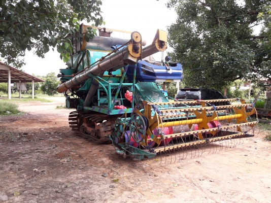 ขายรถเกี่ยวศัดดิ์เครื่อง 195 ราคา220000