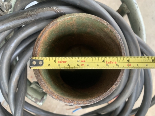 ขายไดโว่สูบน้ำ Honor Submersible Pump 7.5HP. 380V ขนาดท่อ 4นิ้ว สภาพสวยใหม่มาก หมุนนิ่ม พร้อมใช้งาน ราคา 13,500 บาท