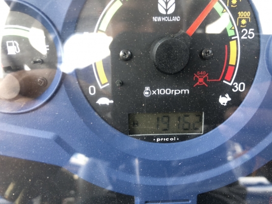 นิว ฮอลแลนด์ รุ่น TT4.55 55แรงม้า