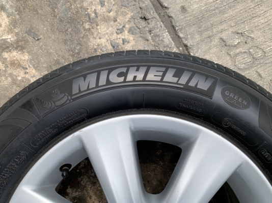 ล้อแม็ก 5รู100 Toyota Altis ขอบ 15 แถมยาง 195-65-15 Michelin ปี 15 ล้อแม็ก 5รู100 Toyota Altis ขอบ 15 แถมยาง 195-65-15 Michelin ปี 15