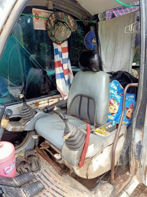 ขายด่วน KOBELCO SK200 MART5 SUPER สภาพพร้อมใช้งาน เครื่องปั้มดี ไฟฟ้าสมบูรณ์ โซ่ช่วงล่างพร้อมใช้งาน รถทำงานทุกวัน เอกสารสัญญาซื้อขาย สนใจสอบถาม 093 0764943 K ตั้ม