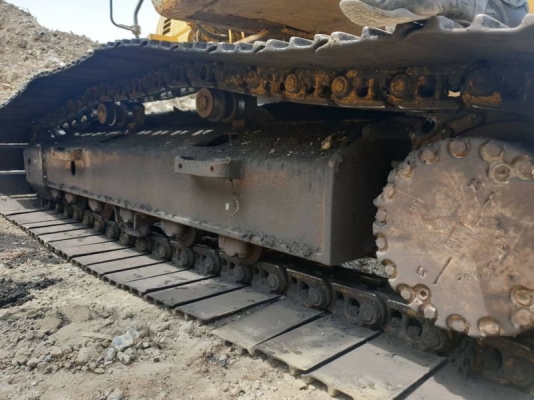 KOMATSU PC 200-8 KOMATSU PC 200-8