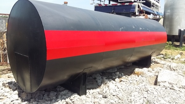 ถังน้ำมัน ถังน้ำ 9000ลิตร มือสอง เหล็กหนา กว้าง1.53ม.ยาว4.93ม.สภาพดีสนใจทักมาได้ค่ะ 0917926651