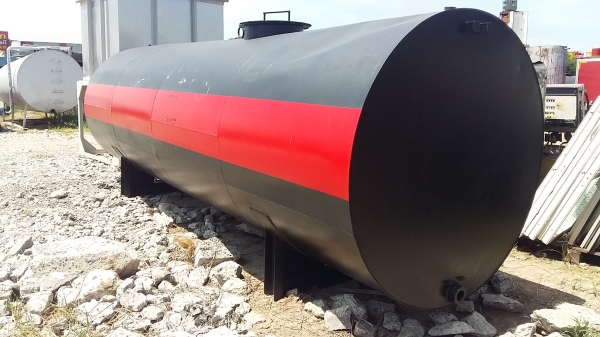 ถังน้ำมัน ถังน้ำ 9000ลิตร มือสอง เหล็กหนา กว้าง1.53ม.ยาว4.93ม.สภาพดีสนใจทักมาได้ค่ะ 0917926651